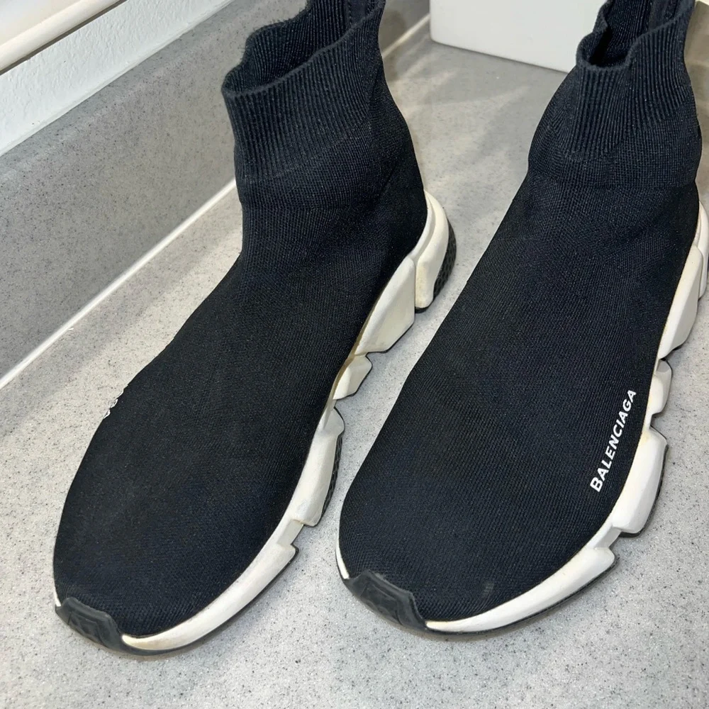 Balenciaga Black and White Knit Sneakers - Picture 5 of 12